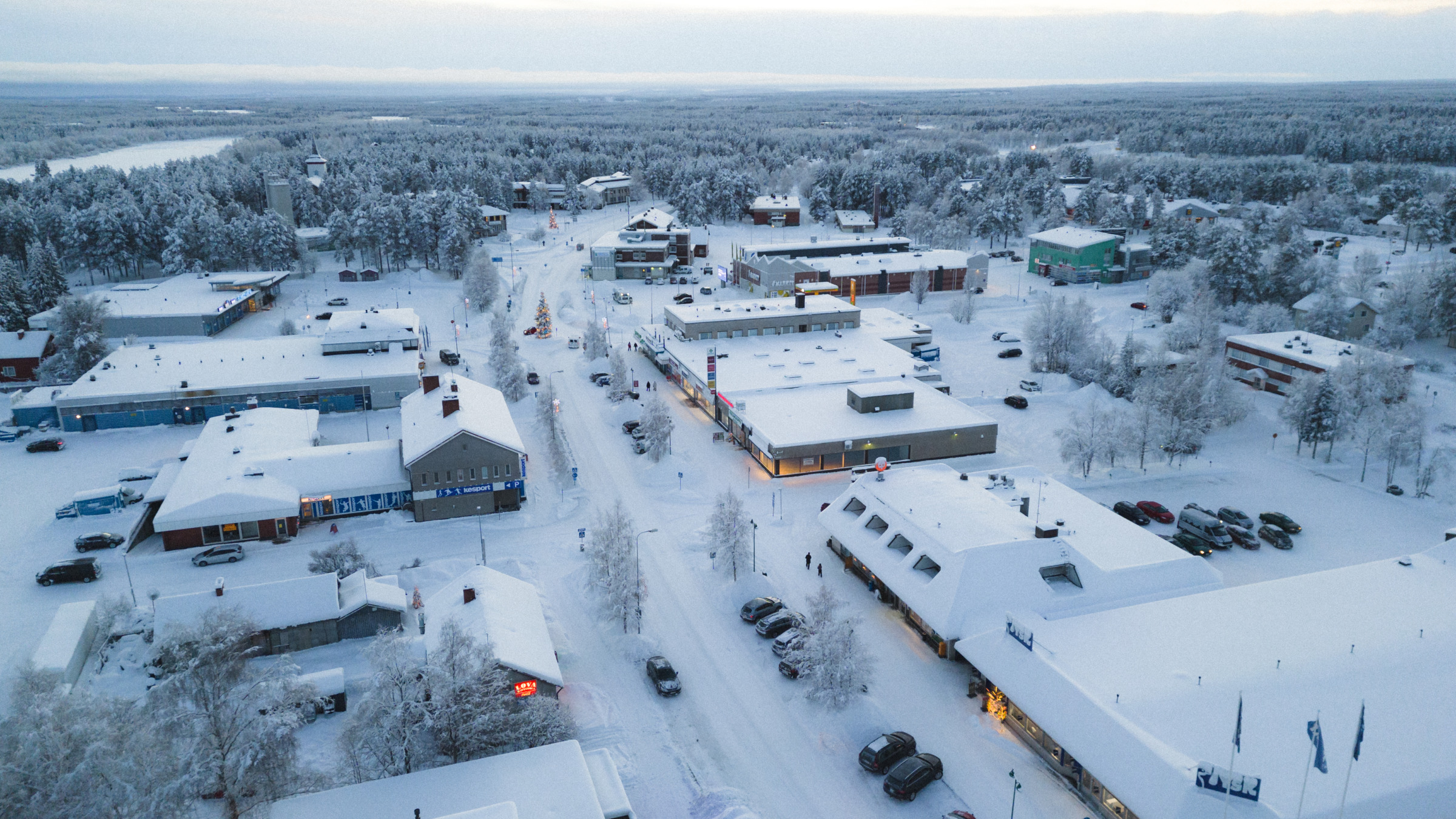 Sodankylän keskusta talvella dronekuva ilmasta