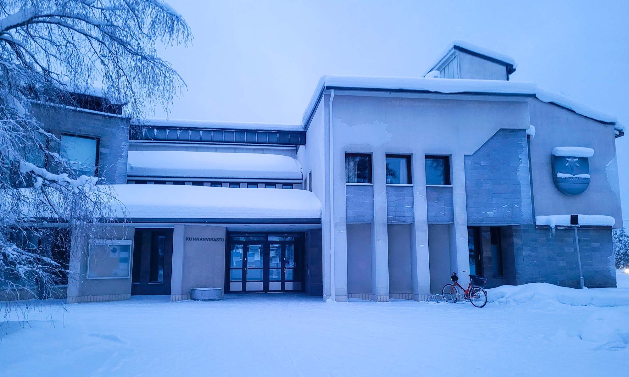 Kunnanvirasto pimeana Kunnanvirasto pimeänä
