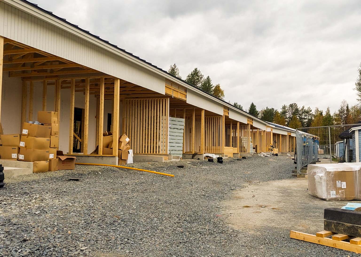 Kylälaakson rakennustyömaa Kylälaakson rivitalot rakennustyömaa 11.9.2024